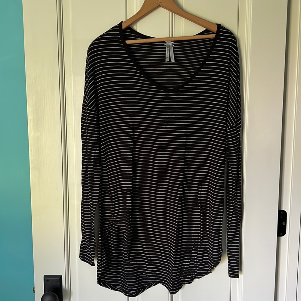 J. O & Co. Striped Long Sleeve V-Neck Top
